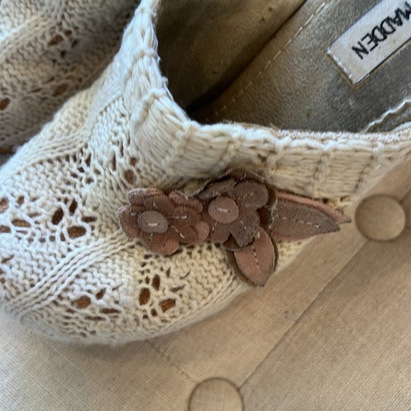 Absolutely adorable sweater material 4 inch clogs or wedges - Picture 5 of 5